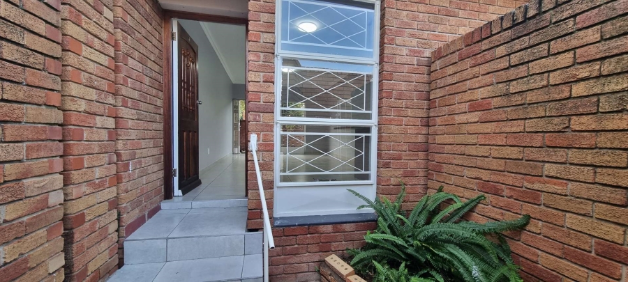 2 Bedroom Property for Sale in Navalsig Free State